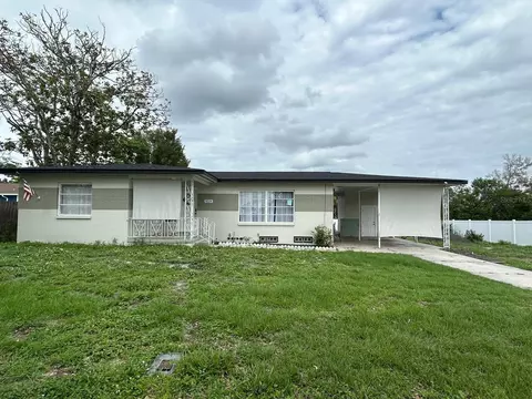 9229 Overlook Dr, Tampa, FL 33617