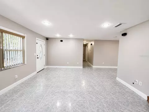 Living - 11511 Mcmullen Loop, Riverview, FL 33569 photo 3 of 5