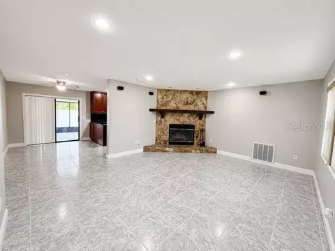 Living - 11511 Mcmullen Loop, Riverview, FL 33569 photo 4 of 5