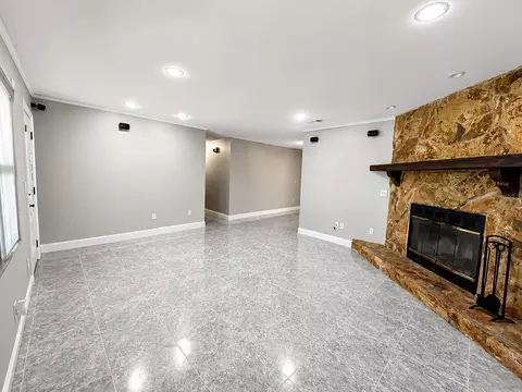 Living - 11511 Mcmullen Loop, Riverview, FL 33569 photo 2 of 5