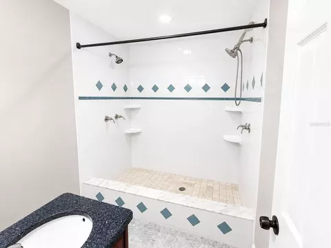 Bath - 11511 Mcmullen Loop, Riverview, FL 33569 photo 1 of 4