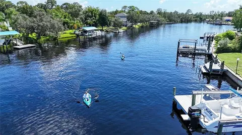 5852 Cachette De Riviera Ct, New Port Richey, FL 34655