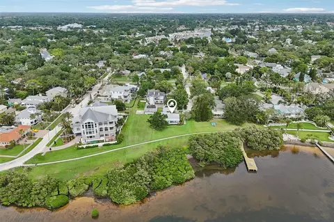 610 Indiana Ave, Crystal Beach, FL 34681