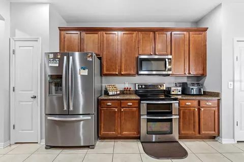 Kitchen - 6751 Boulder Run Loop, Wesley Chapel, FL 33545 photo 4 of 4