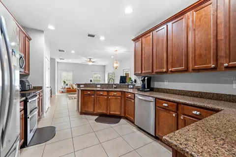 Kitchen - 6751 Boulder Run Loop, Wesley Chapel, FL 33545 photo 3 of 4