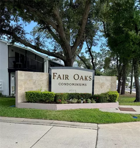 3819 N Oak Dr #I42, Tampa, FL 33611
