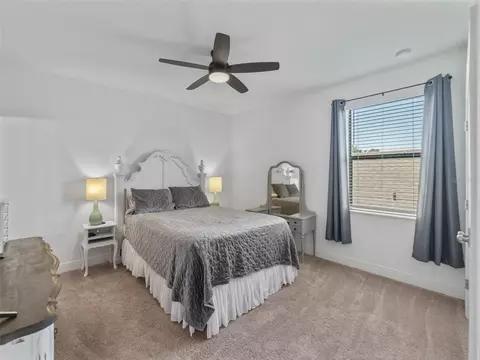 Bedroom - 1220 Florablu Dr, Seffner, FL 33584 photo 4 of 5