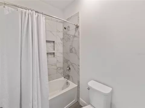 Bath - 1220 Florablu Dr, Seffner, FL 33584 photo 6 of 7