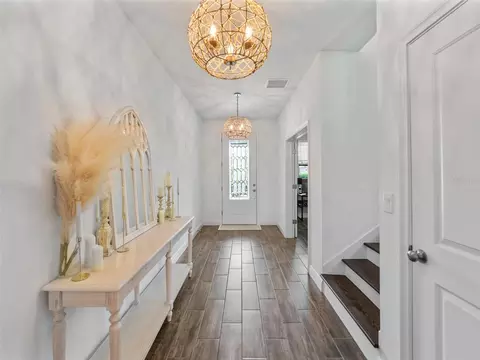 Entry Way - 1220 Florablu Dr, Seffner, FL 33584 photo 2 of 5