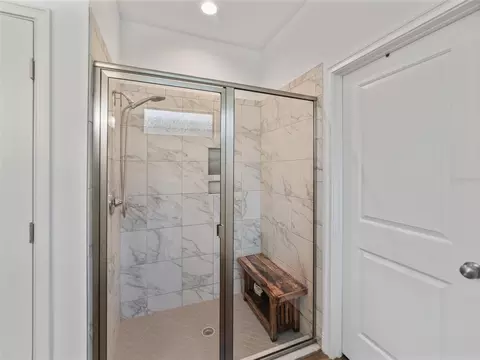 Bath - 1220 Florablu Dr, Seffner, FL 33584 photo 3 of 7