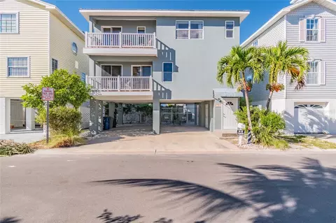 23 80th Ave, Treasure Island, FL 33706