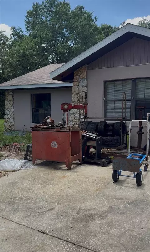 5924 SW 42nd St, Bushnell, FL 33513