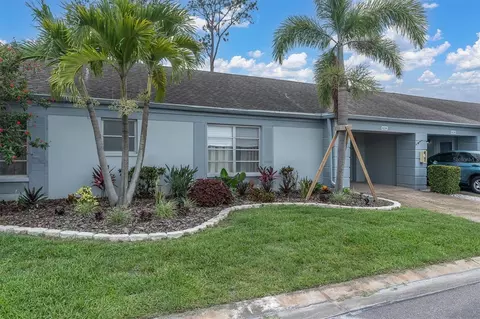 8236 Brentwood Rd, Seminole, FL 33777