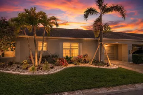 8236 Brentwood Rd, Seminole, FL 33777