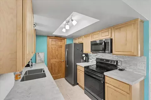 Kitchen - 18 Concord Dr, Ormond Beach, FL 32176 photo 1 of 4
