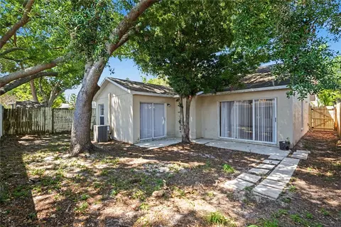 Exterior - 13618 Laraway Dr, Riverview, FL 33579 photo 2 of 3