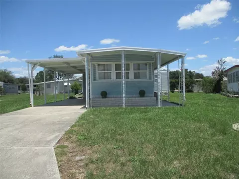 38513 Willoughby Dr, Zephyrhills, FL 33540