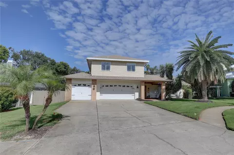 7600 Drew Oak Dr, Seminole, FL 33772