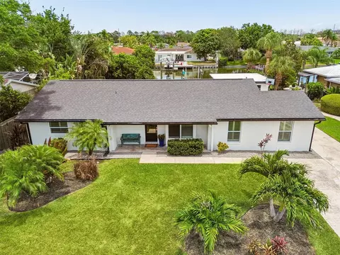 3941 Eden Roc Cir, Tampa, FL 33634