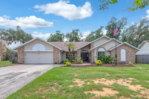 621 Penn National Rd, Seffner, FL 33584