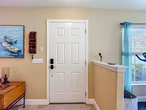 Entry Way - 9838 Trumpet Vine Loop, Trinity, FL 34655 photo 1 of 4
