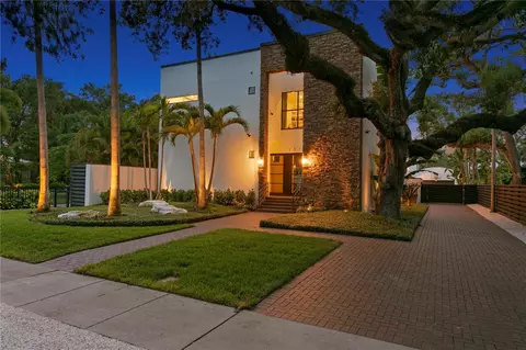 2515 W Shell Point Rd, Tampa, FL 33611