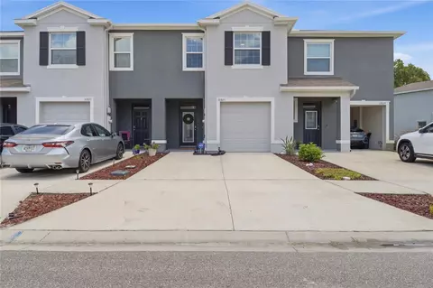 32825 Pez Landing Ln, Wesley Chapel, FL 33543
