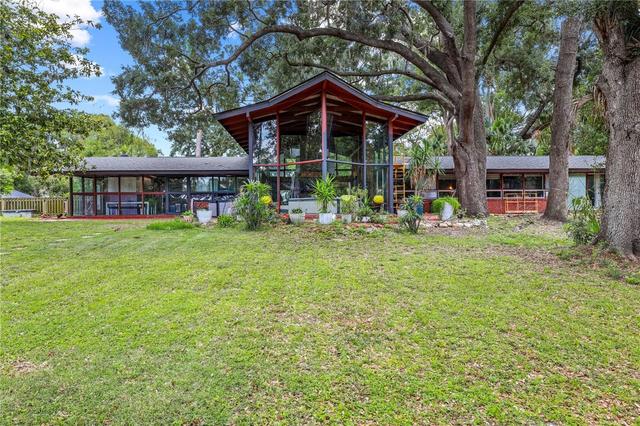 10134 White Trout Ln, Tampa, FL 33618