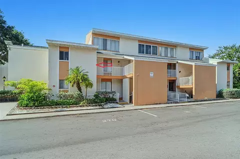 592 100th Ave N #201, Saint Petersburg, FL 33702