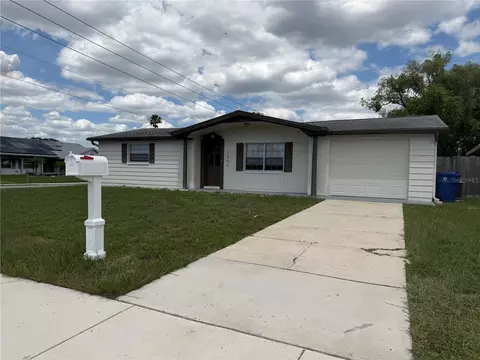 3452 Columbus Dr, Holiday, FL 34691