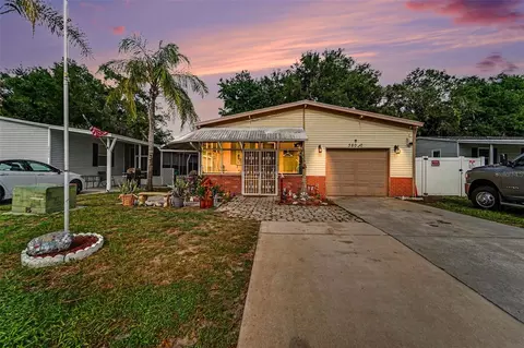 38030 Lawanda Loop, Zephyrhills, FL 33542