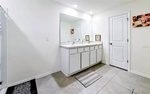 Bath - 12142 Mountain Island Trl, Parrish, FL 34219 photo 3 of 6