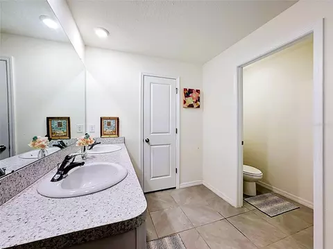 Bath - 12142 Mountain Island Trl, Parrish, FL 34219 photo 5 of 6