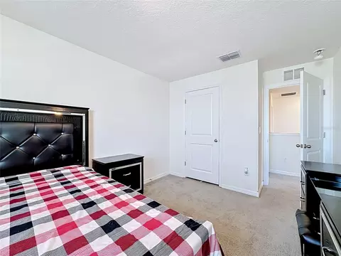 Bedroom - 12142 Mountain Island Trl, Parrish, FL 34219 photo 5 of 6
