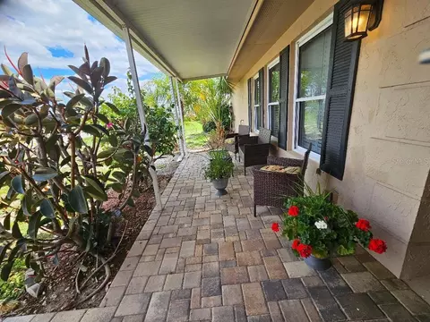 708 Brannen Cir, Sun City Center, FL 33573