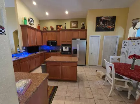 Kitchen - 12435 Adventure Dr, Riverview, FL 33579 photo 2 of 3