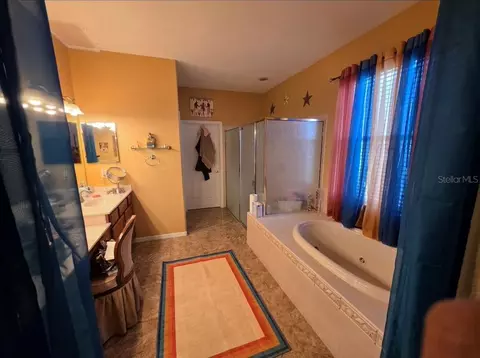 Bath - 12435 Adventure Dr, Riverview, FL 33579 photo 1 of 3