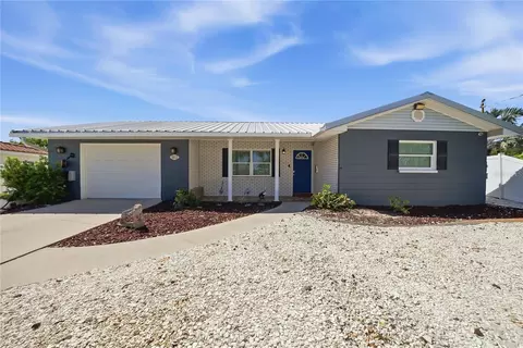103 6th St NW, Ruskin, FL 33570
