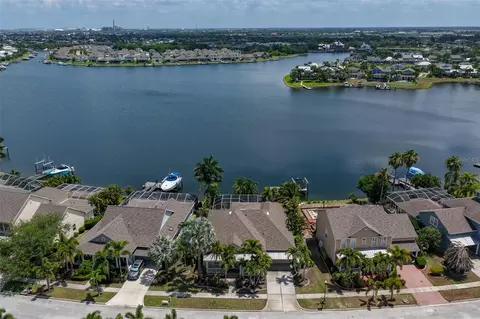 5229 Brighton Shore Dr, Apollo Beach, FL 33572
