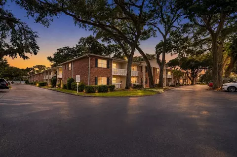2500 Lee Rd #104, Winter Park, FL 32789