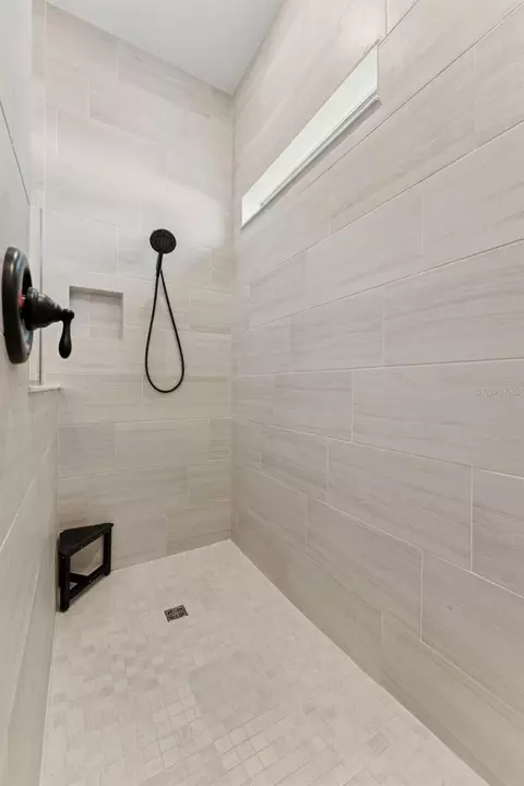 Bath - 11353 Outrigger Pl, Parrish, FL 34219 photo 4 of 9