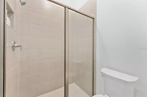 Bath - 11353 Outrigger Pl, Parrish, FL 34219 photo 6 of 9
