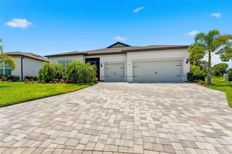 Exterior - 11353 Outrigger Pl, Parrish, FL 34219 photo 2 of 16