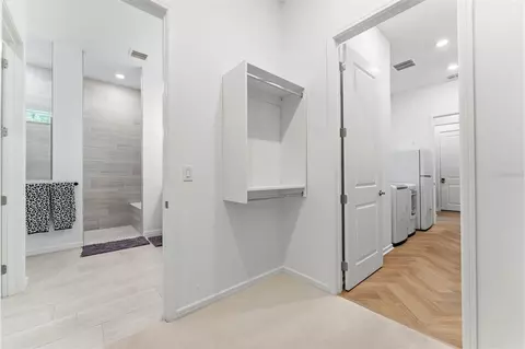 Entry Way - 11353 Outrigger Pl, Parrish, FL 34219 photo 4 of 5