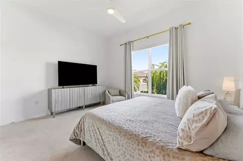 Bedroom - 11353 Outrigger Pl, Parrish, FL 34219 photo 6 of 8