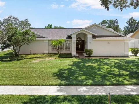 2110 Laindale Pl, Valrico, FL 33596