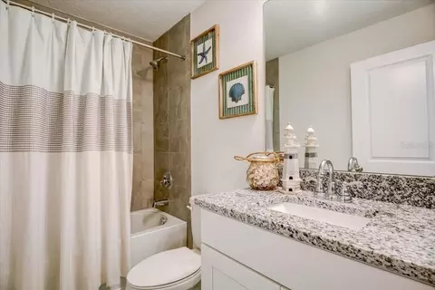Bath - 10916 Quickwater Ct, Riverview, FL 33569 photo 5 of 5