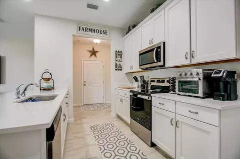 Kitchen - 10916 Quickwater Ct, Riverview, FL 33569 photo 2 of 4