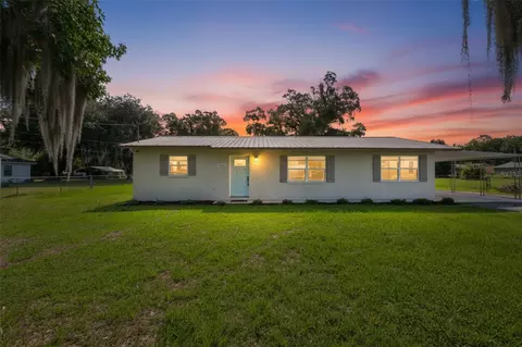 4306 Strauss Rd, Plant City, FL 33565