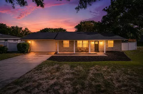 146 Lake Ring Dr, Winter Haven, FL 33884